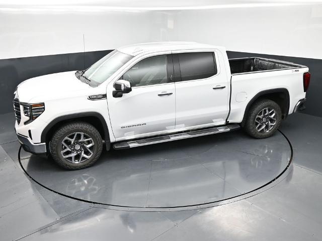 2022 GMC Sierra 1500 4WD Crew Cab Short Box SLT