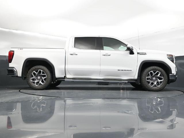 2022 GMC Sierra 1500 4WD Crew Cab Short Box SLT