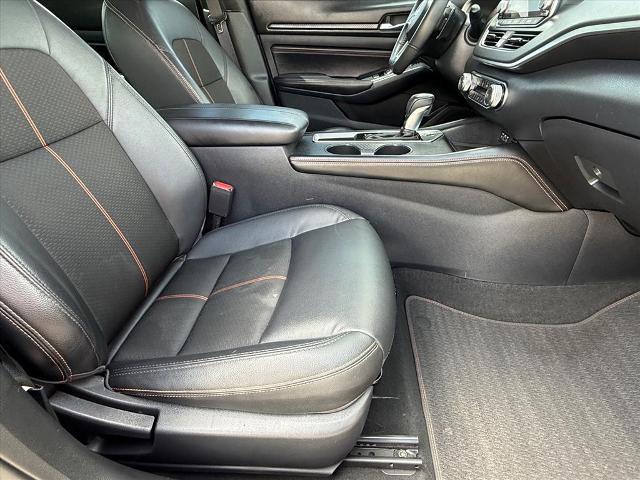 2020 Nissan Altima SR FWD