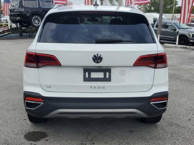 2024 Volkswagen Taos 1.5T SE