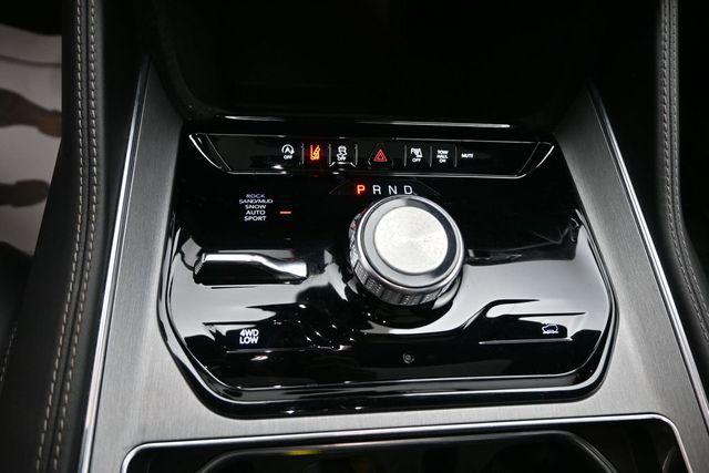 2023 Jeep Wagoneer Series II Carbide 4x4