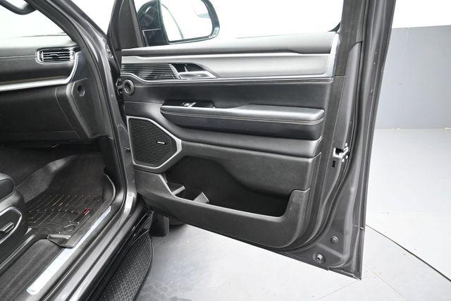 2023 Jeep Wagoneer Series II Carbide 4x4