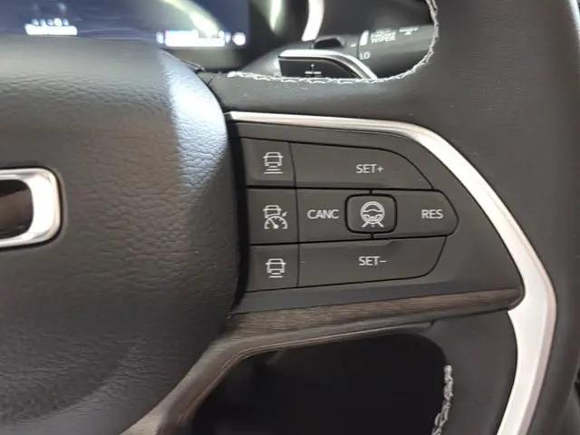 2026 Jeep Grand Cherokee Limited Reserve