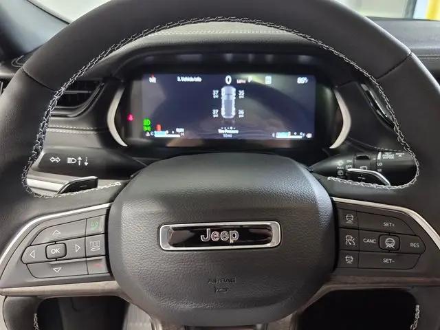 2026 Jeep Grand Cherokee Limited Reserve