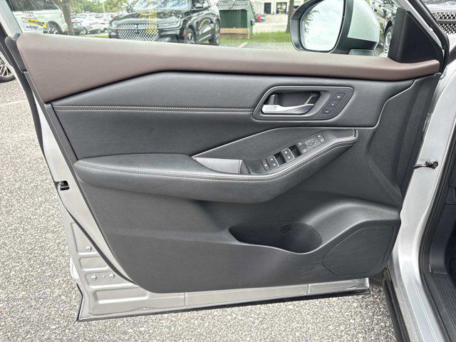 2022 Nissan Rogue SL FWD