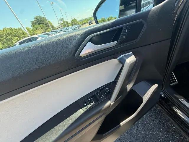2020 Volkswagen Tiguan 2.0T SE R-Line Black