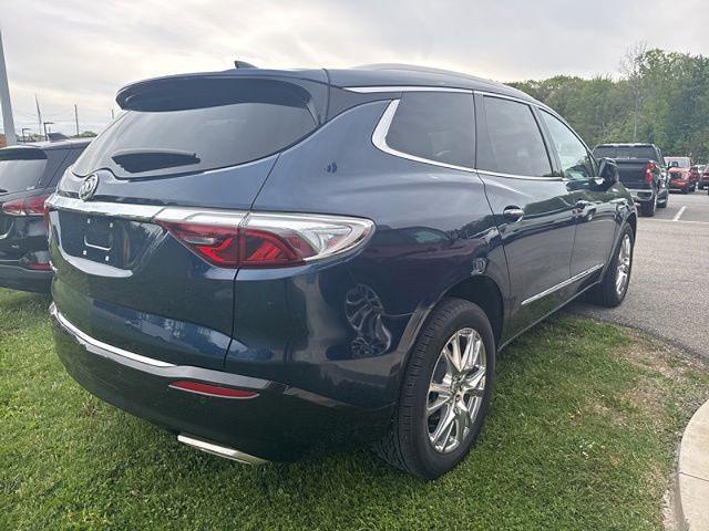 2023 Buick Enclave Essence AWD