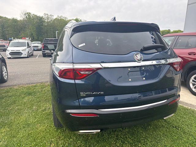 2023 Buick Enclave Essence AWD