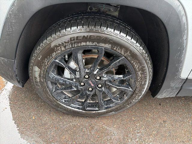 2024 GMC Terrain AWD SLE