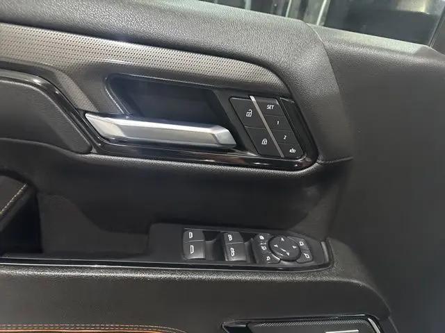 2024 GMC Sierra 3500HD 4WD Crew Cab Long Bed AT4