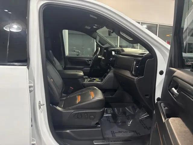 2024 GMC Sierra 3500HD 4WD Crew Cab Long Bed AT4