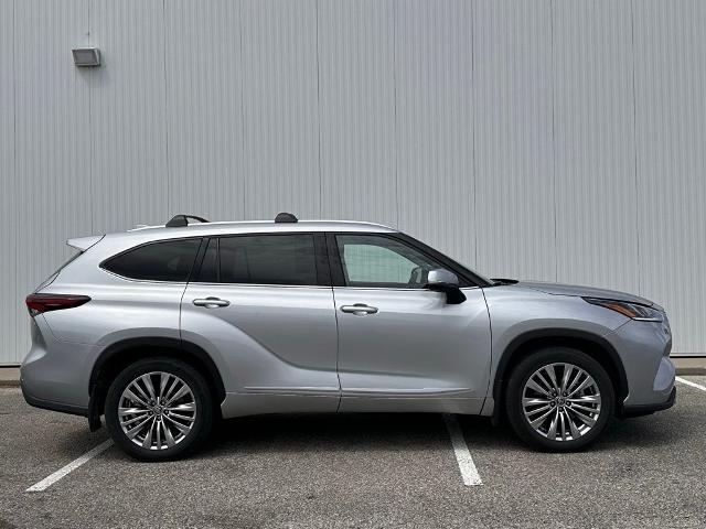 2024 Toyota Highlander Platinum