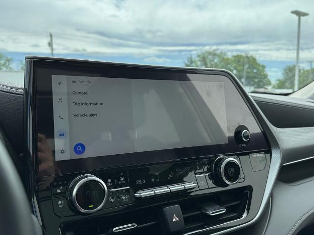 2024 Toyota Highlander Platinum