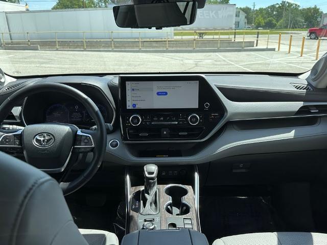 2024 Toyota Highlander Platinum
