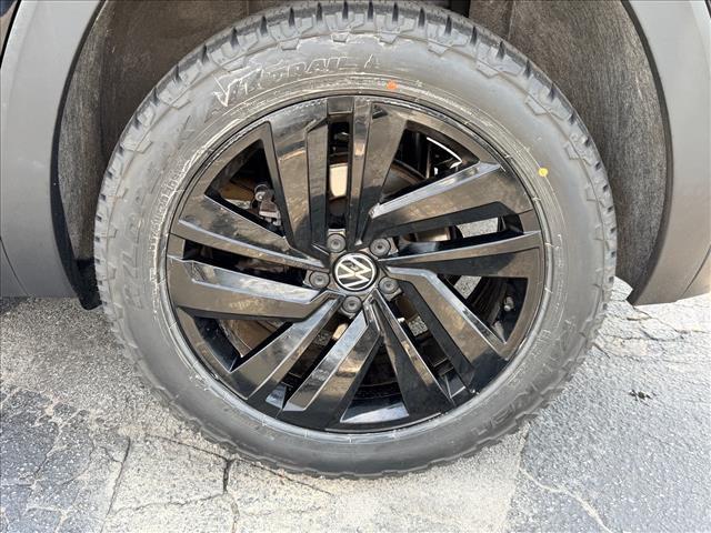 2023 Volkswagen Atlas Cross Sport 3.6L V6 SE w/Technology