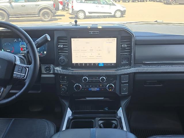 2025 Ford F-250 Platinum
