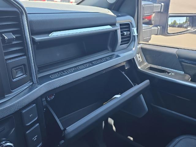 2025 Ford F-250 Platinum
