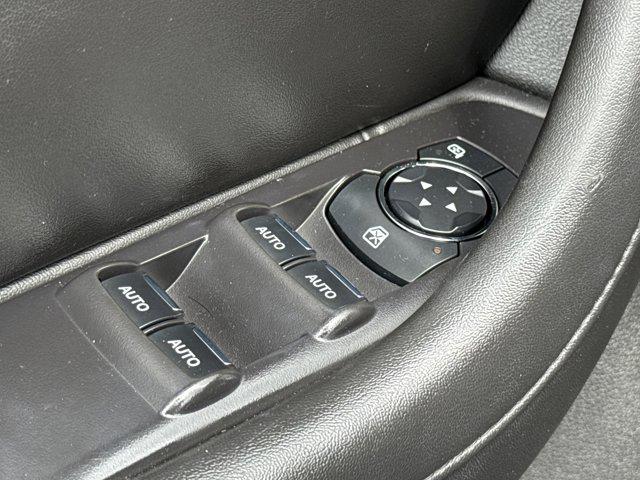 2016 Lincoln MKS Base
