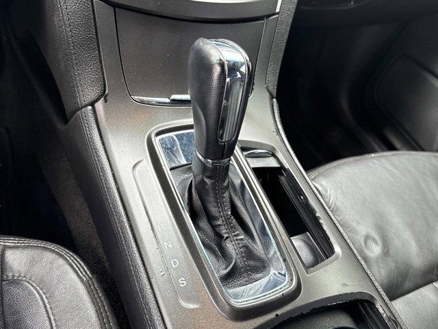 2016 Lincoln MKS Base