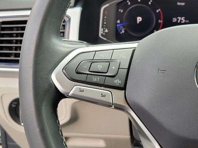 2022 Volkswagen Atlas 3.6L V6 SE w/Technology