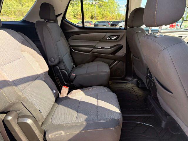 2020 Chevrolet Traverse AWD LT Cloth