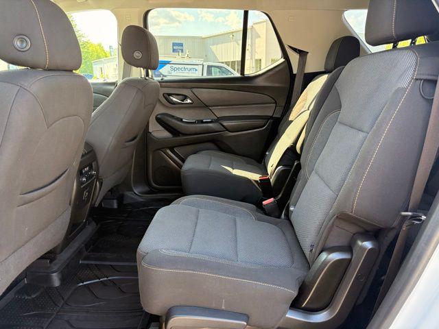 2020 Chevrolet Traverse AWD LT Cloth