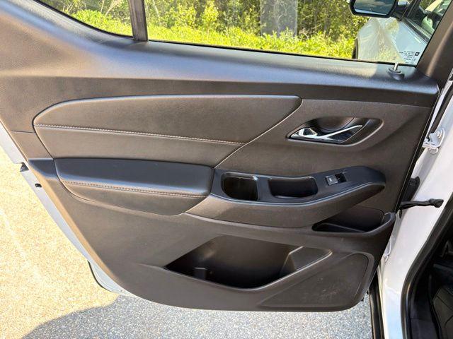 2020 Chevrolet Traverse AWD LT Cloth