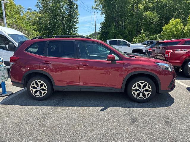 2024 Subaru Forester Premium