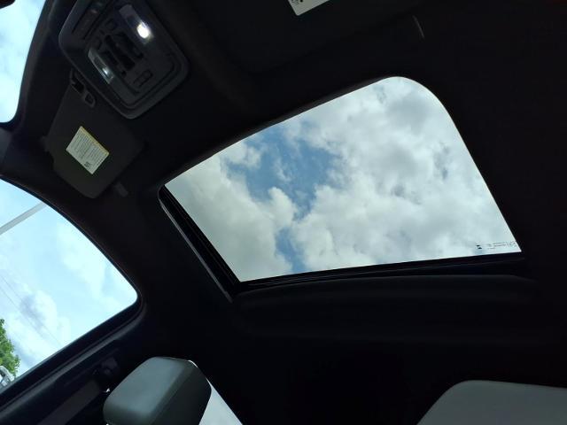 2023 GMC Sierra 1500 4WD Crew Cab Short Box SLT