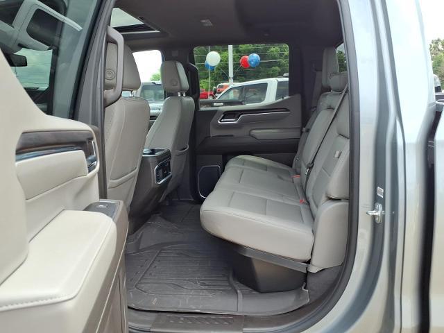 2023 GMC Sierra 1500 4WD Crew Cab Short Box SLT