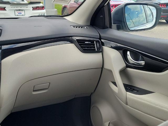 2022 Nissan Rogue Sport SV AWD Xtronic CVT