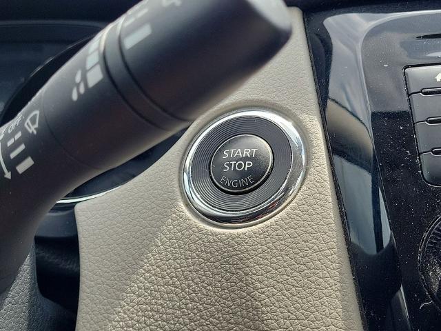 2022 Nissan Rogue Sport SV AWD Xtronic CVT