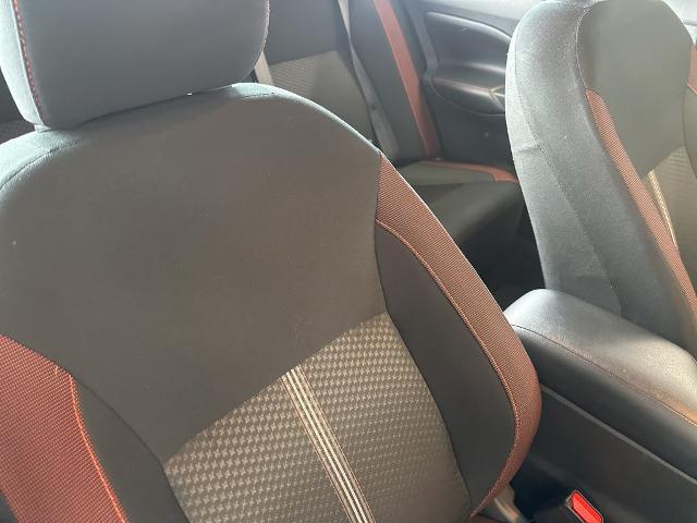 2024 Nissan Versa 1.6 SR