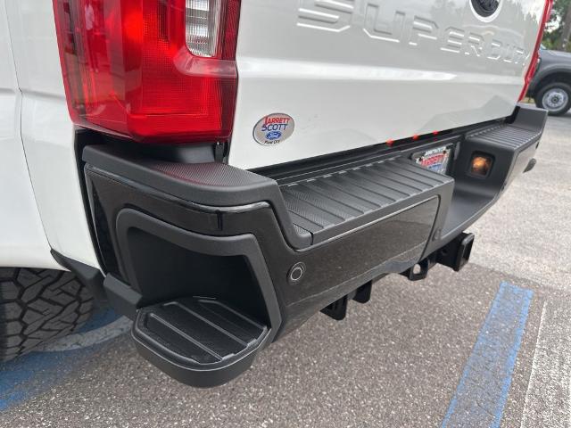 2023 Ford F-450 LARIAT