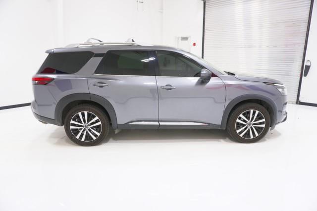 2023 Nissan Pathfinder Platinum 4WD