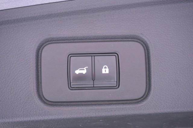 2023 Nissan Pathfinder Platinum 4WD