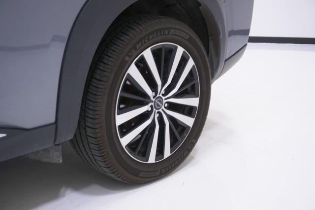 2023 Nissan Pathfinder Platinum 4WD
