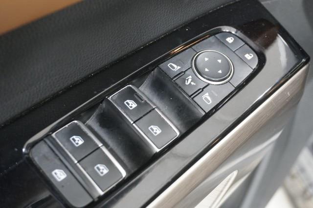 2023 Nissan Pathfinder Platinum 4WD