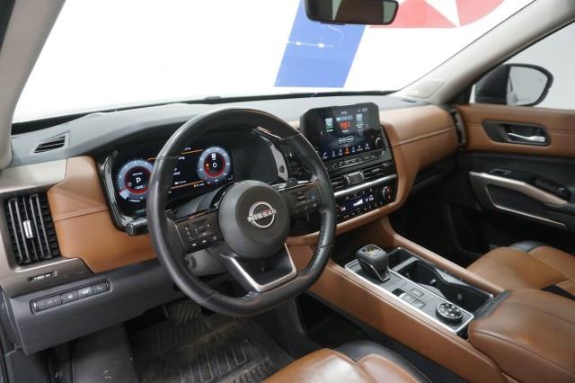 2023 Nissan Pathfinder Platinum 4WD