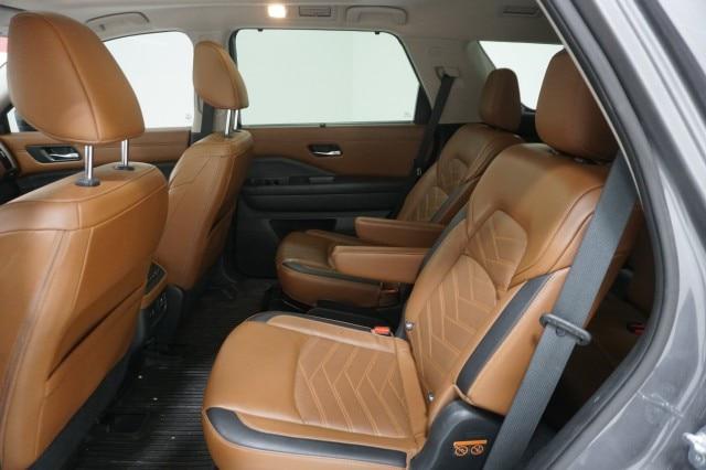 2023 Nissan Pathfinder Platinum 4WD