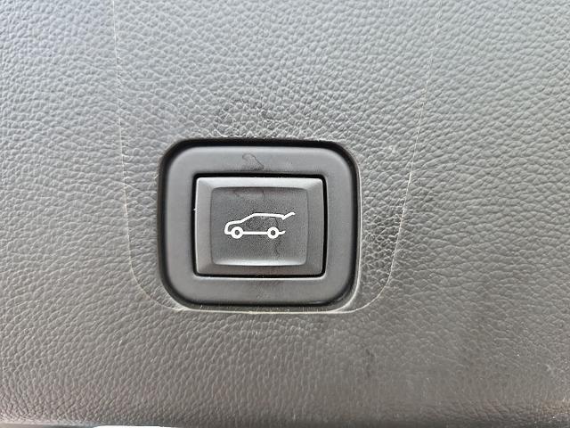 2023 Chevrolet Traverse AWD LT Cloth