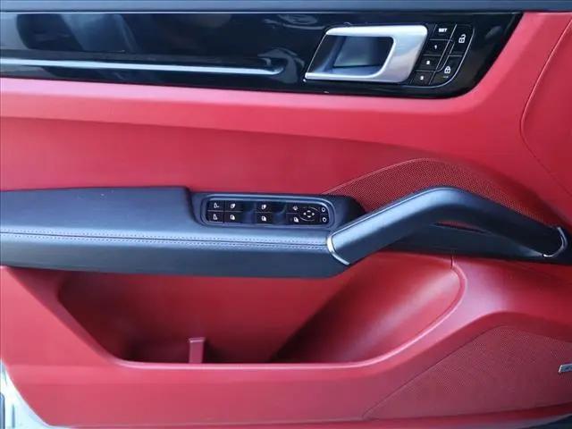 2021 Porsche Cayenne Cayenne