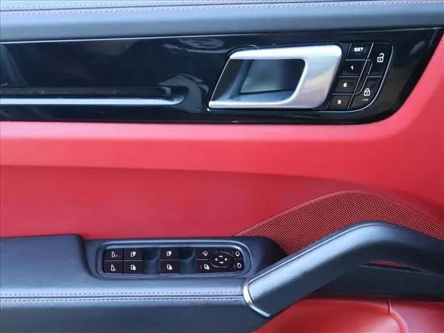 2021 Porsche Cayenne Cayenne