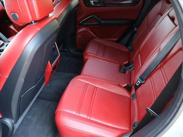 2021 Porsche Cayenne Cayenne