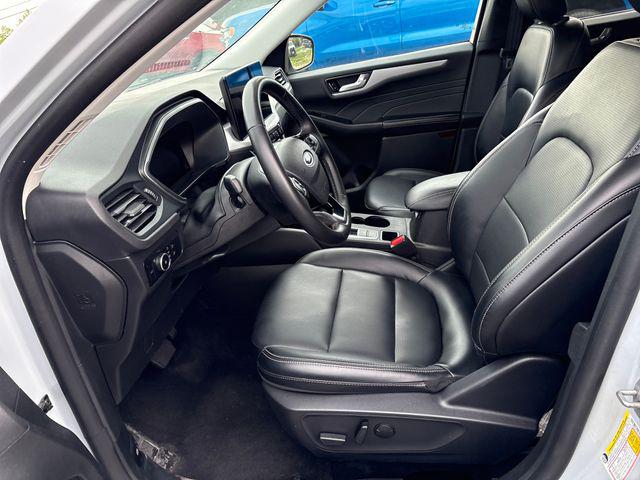 2025 Ford Escape Platinum