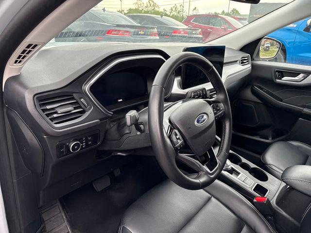 2025 Ford Escape Platinum