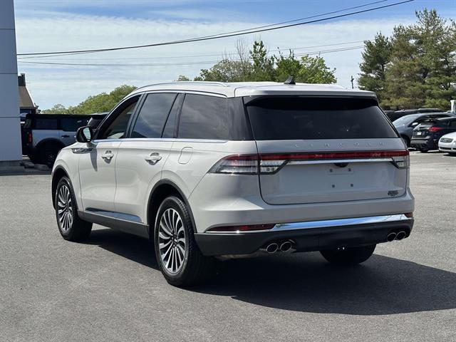 2022 Lincoln Aviator Standard