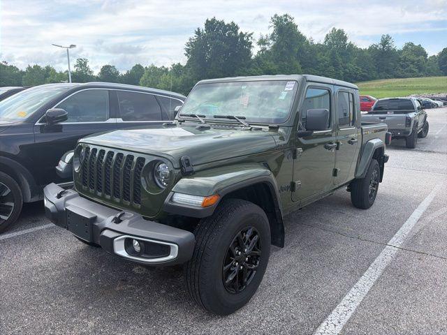 2022 Jeep Gladiator Sport S