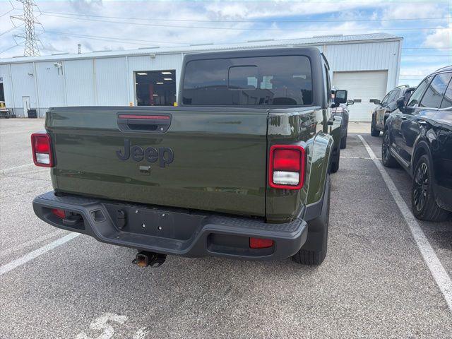 2022 Jeep Gladiator Sport S
