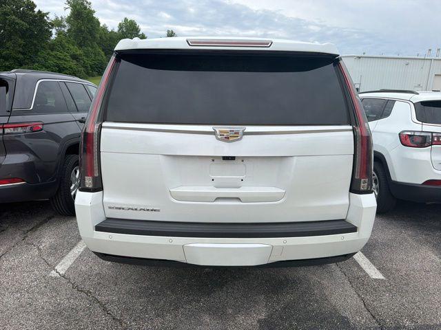2017 Cadillac Escalade Luxury